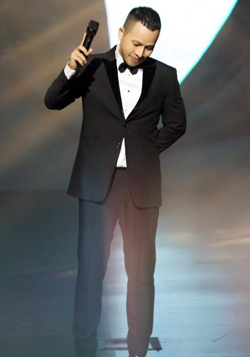 Sau đó, chia sẻ với 2Sao, quản lý Noo Phước Thịnh cho biết, sau khi đọc được bài đăng, phía Vũ Khắc Tiệp đã phản hồi. “Sau status lúc sáng thì anh Tiệp có nhắn cho tôi, giải thích vì một số lý do nội bộ công ty nên chậm trễ. Anh ấy hứa sang tuần sẽ thanh toán đầy đủ”, quản lý Noo Phước Thịnh nói. Ảnh: FBNV.