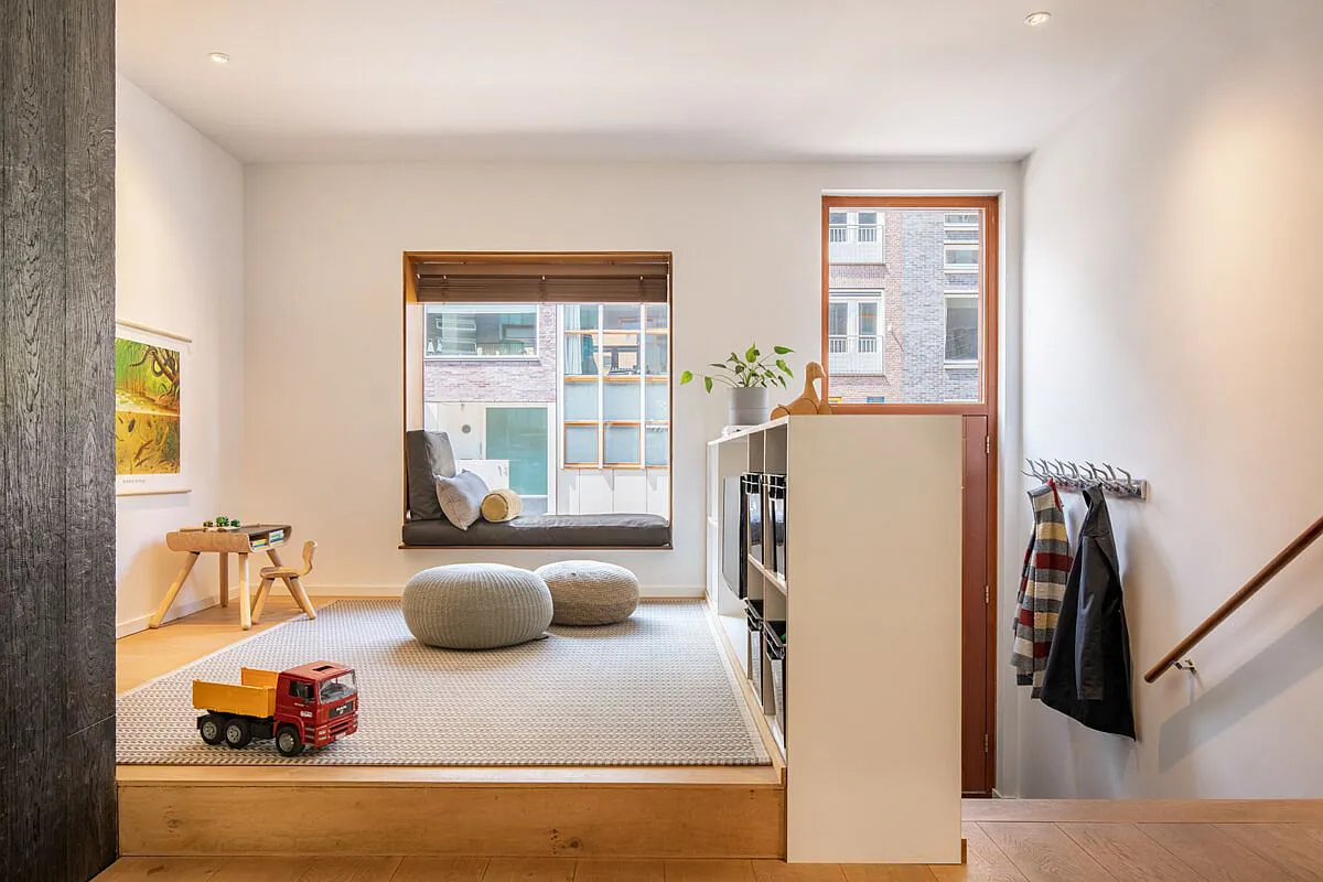 Ngoi nha dep bat ngo sau cai tao, noi that don gian-Hinh-4