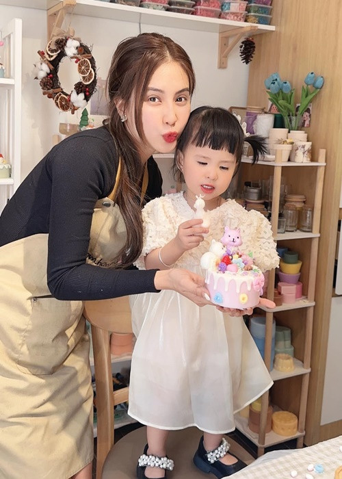 Cô con gái hơn 2 tuổi của Thiên An đang đi học mẫu giáo. Ảnh: FBNV.