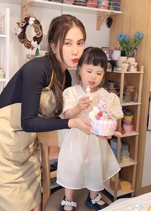 Cô con gái hơn 2 tuổi của Thiên An đang đi học mẫu giáo. Ảnh: FBNV.