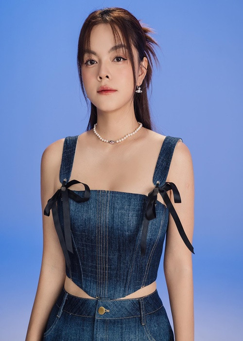 Trái ngược với người mẫu Diệp Lâm Anh, không ít mỹ nhân Việt lại làm bạn với chồng cũ. Phạm Quỳnh Anh là một trong số đó. Ảnh: FBNV.