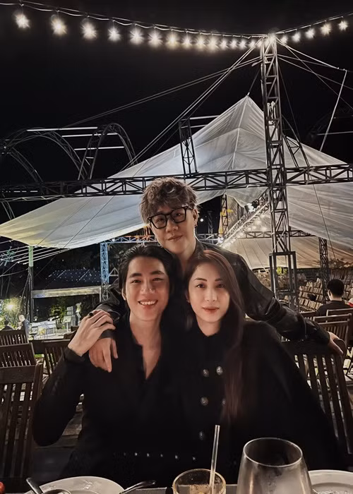 Mối quan hệ tình cảm giữa K-ICM và Thùy Linh bắt đầu một năm nay. Tuy nhiên, cả hai đã nghĩ đến chuyện kết hôn. "Chúng tôi dự tính kết hôn trong năm nay hoặc năm sau", nam ca sĩ nói.