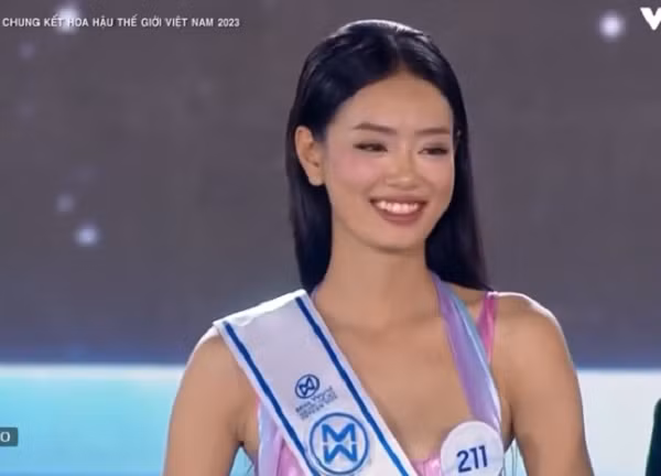 Huynh Tran Y Nhi dang quang Hoa hau The gioi Viet Nam 2023-Hinh-13