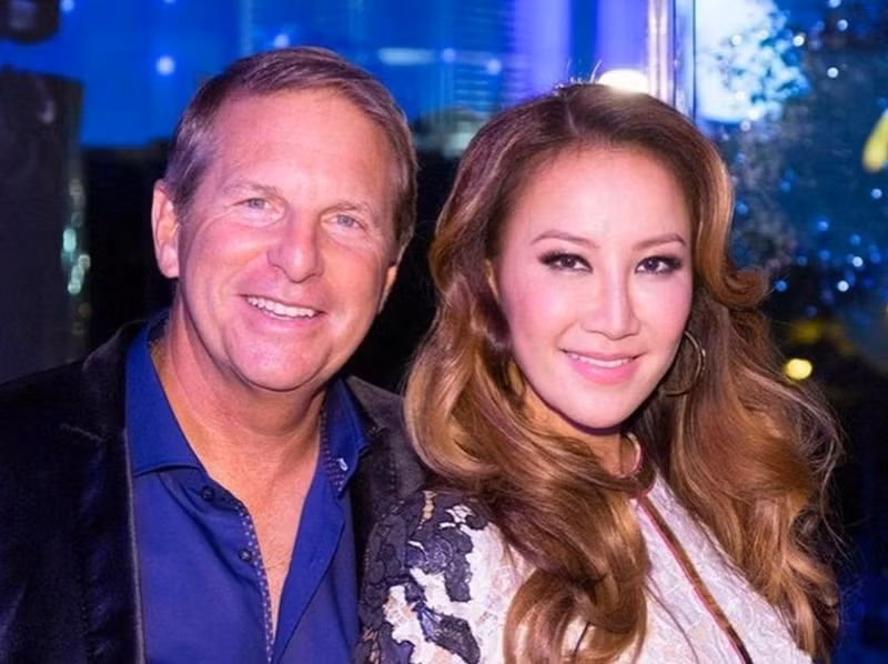Doanh nhân Bruce Rockowitz hơn Coco Lee tới 18 tuổi, từng ly hôn và có hai con gái riêng. Ảnh: Vietnamnet.