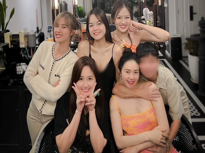 Mai Phương Thúy lộ mặt đầy đặn cách đây ít ngày. Ảnh: FBNV.