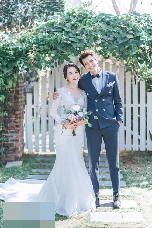 Ngoài Vĩnh Thụy, Phương Oanh còn từng hợp tác với Hà Việt Dũng. Ảnh: Yan.