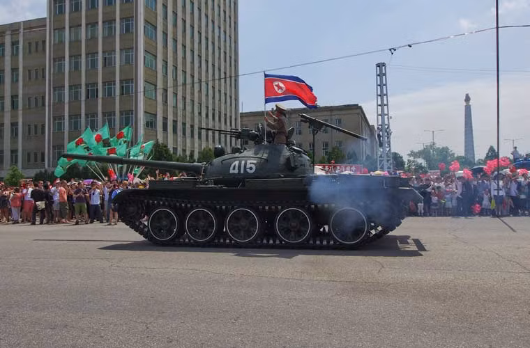 Biến thể Chonma-ho I được trang bị tên lửa đối không vác vai ở ngay sau tháp pháo.