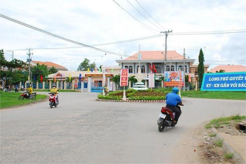 Soc Trang: Cty Hoai Thanh thi cong goi san lap mat bang khu hanh chinh xa Tan Thanh