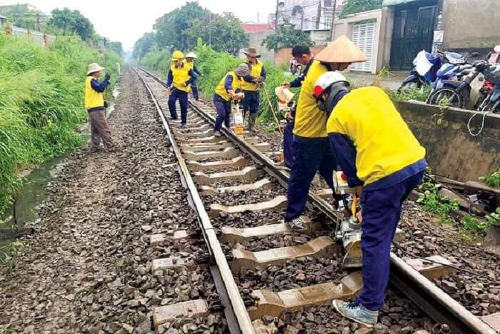 Lo dien nha thau trung 2 goi sua chua duong sat hon 35 ty