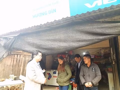 Ngo doc ruou o Lai Chau: Nguoi ban ruou noi gi?-Hinh-6