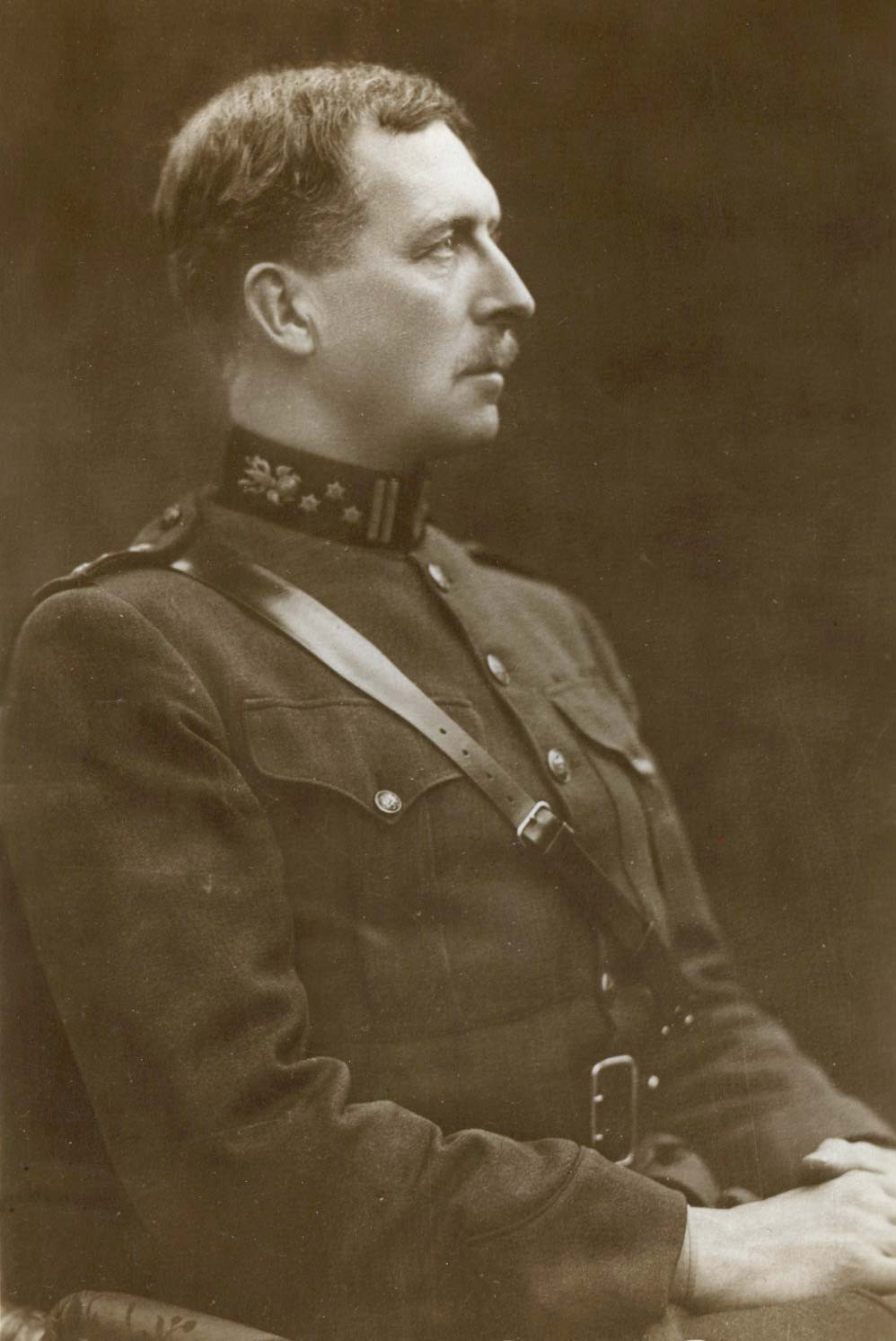 Đến 2h sáng hôm sau, người ta tìm thấy Vua Albert I trong tình trạng tử vong.