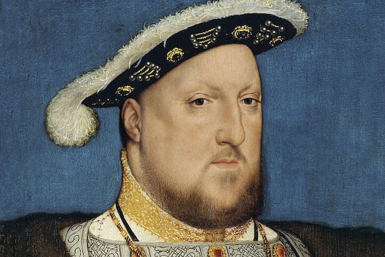 Thậm chí, Vua Henry VIII còn tìm cách ly hôn với hoàng hậu Catherine bằng cách ly khai khỏi Tòa Thánh La Mã, phế truất Giáo hoàng Anh và tự lập riêng giáo hội Thiên chúa giáo Anh quốc vào năm 1527.
