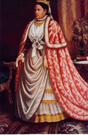 Nữ hoàng Ranavalona I tuyên bố không thờ phụng bất cứ vị thần nào ngoài tổ tiên và không khoan nhượng với bất cứ thế lực nào.