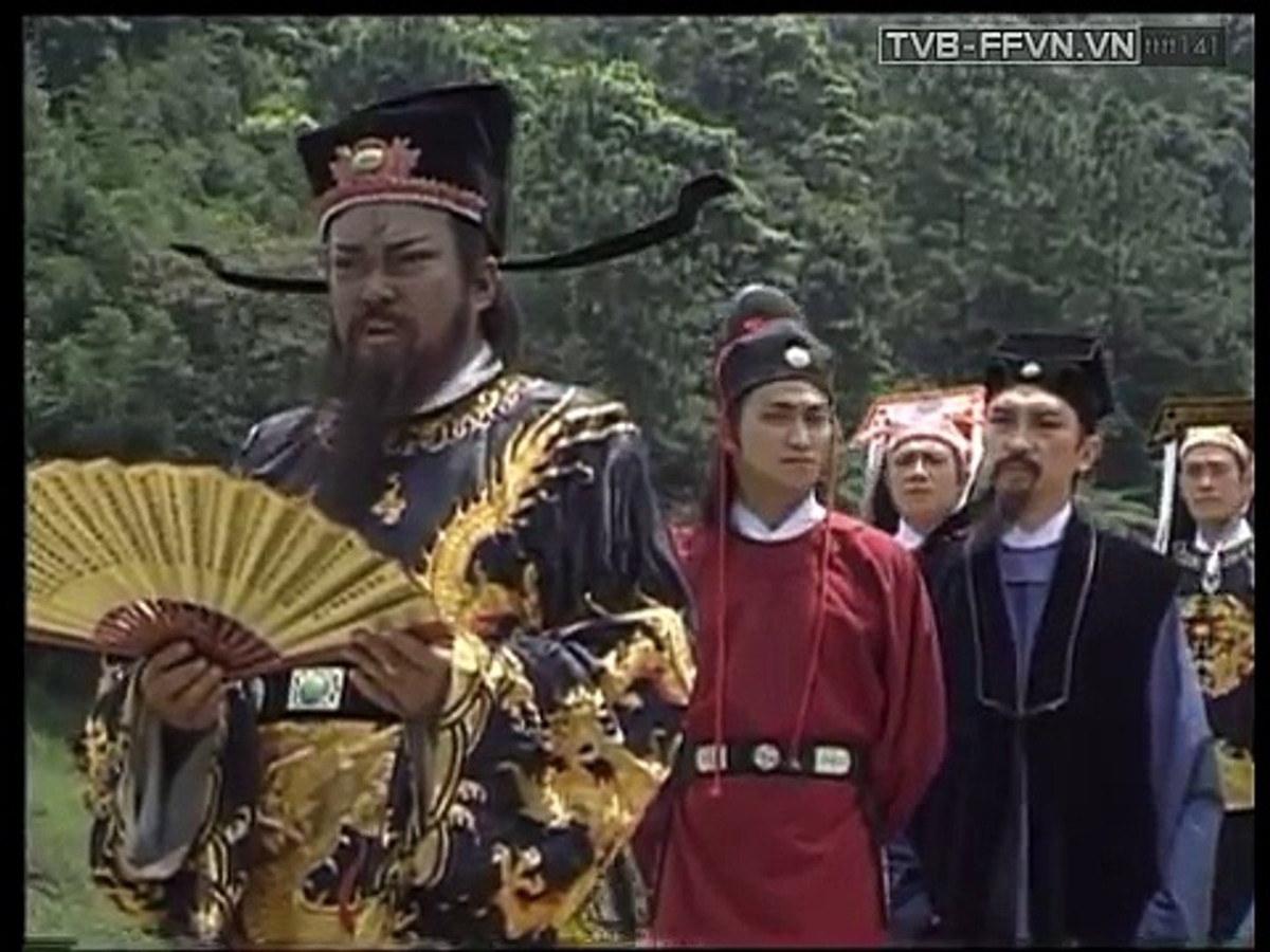 Những việc làm này khiến Bao Công trở thành "cái gai trong mắt" nhiều người. Vì vậy, kẻ thù đã lên kế hoạch hạ độc Bao Công để trả thù.