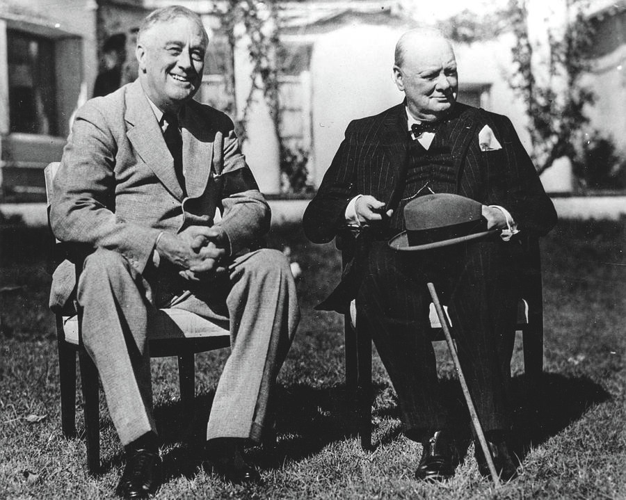 Khi ấy, Thủ tướng Churchill nói rằng: “Thủ tướng Anh không có gì phải giấu Tổng thống Mỹ cả”. Sự việc này khiến công chúng Anh và Mỹ vô cùng thích thú bởi hai nhà lãnh đạo dường như không có điều gì cần phải giấu nhau, ngay cả chuyện riêng tư.