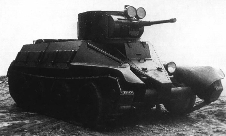 Một vũ khí khác được đặt theo tên nhà lãnh đạo Liên Xô là xe tăng BT-5-IS.