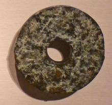 Kể từ đó, người Dropa ở lại Trái đất và sửa chữa phi thuyền để trở về quê nhà. Tuy nhiên, họ không thể sửa chữa được phi thuyền nên ở lại Trái đất mãi.