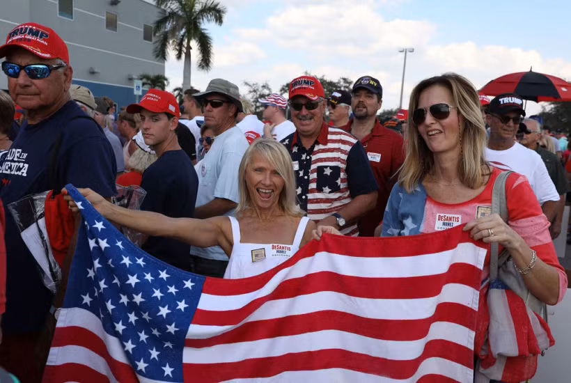 Kế đến, luật Jim Crow dần được bãi bỏ trong những năm tiếp theo. Trước đó, bộ luật này từng được áp dụng tại nhiều bang ở miền Nam nước Mỹ từ cuối thế kỷ 19 đến giữa thập niên 1960 có quy định sự phân chia trường học, nhà hàng, thậm chí WC thành những nơi chỉ dành riêng cho người da màu hoặc da trắng.