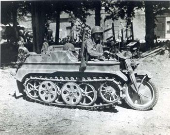 Nhờ những ưu điểm này, Kettenkrad đóng góp không nhỏ vào những chiến dịch tấn công trên bộ của quân Đức quốc xã.