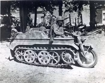 Nhờ những ưu điểm này, Kettenkrad đóng góp không nhỏ vào những chiến dịch tấn công trên bộ của quân Đức quốc xã.