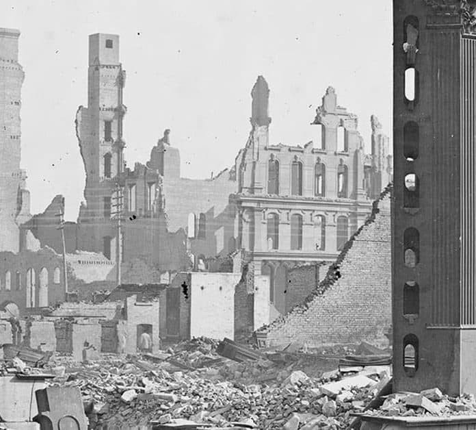 Dù giả thuyết này khá hợp lý nhưng các chuyên gia, nhà điều tra không thể tìm được những bằng chứng chắc chắn giúp chứng minh điều này. Vì vậy, đến nay, nguyên nhân gây ra trận đại hỏa hoạn ở Chicago vẫn là bí ẩn chưa tìm ra lời giải. Mời độc giả xem video: 3 người tử vong trong vụ cháy nhà tại TP HCM. Nguồn: VTC14.