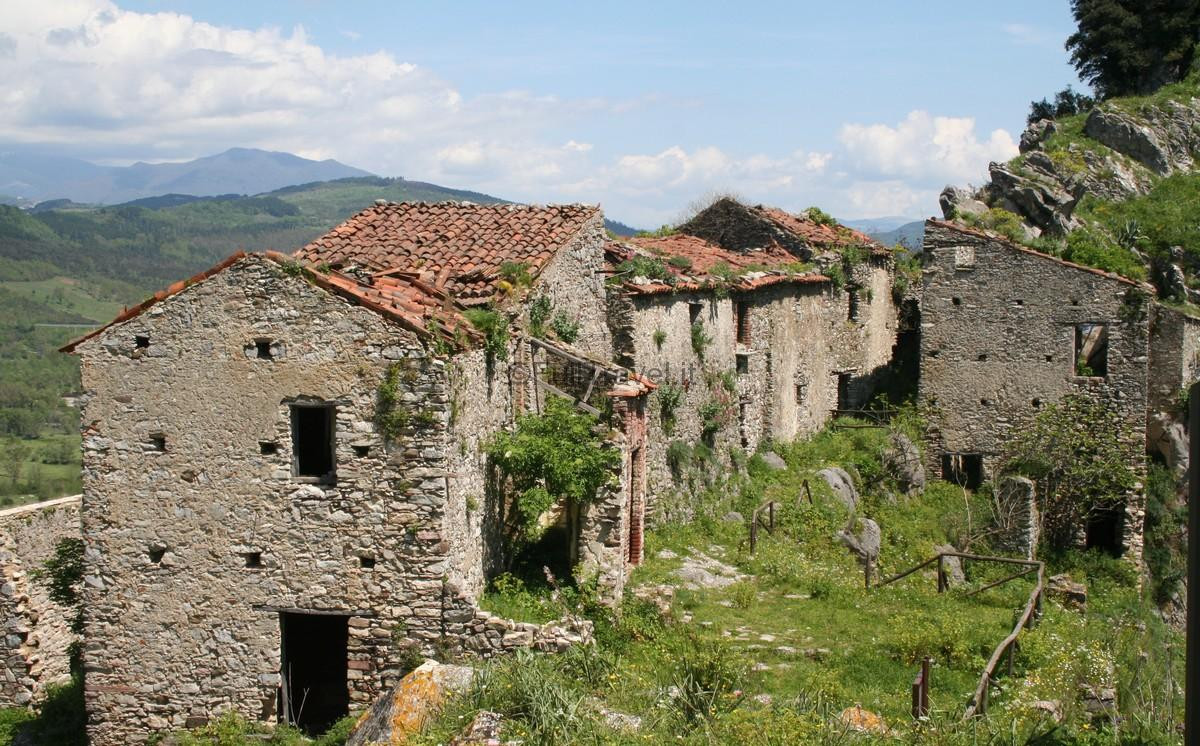 Kể từ đó, làng Romagnano trở thành một "thị trấn ma" rùng rợn thu hút khách du lịch tới tham quan.