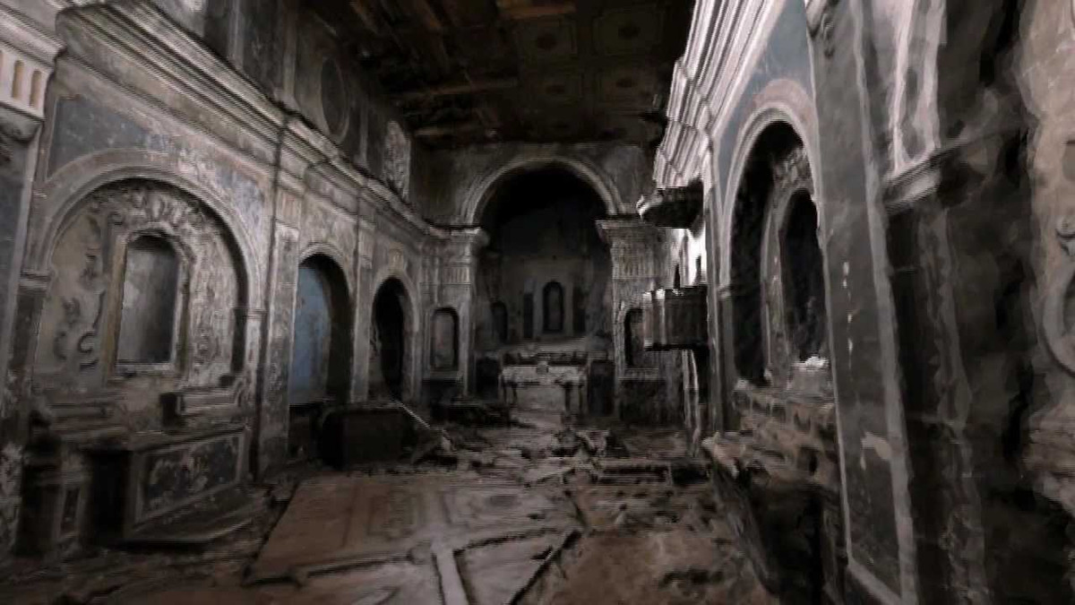 Khi tới đây, nhiều người cảm thấy "thị trấn ma" hãi hùng này dường như đã bị bỏ hoàng từ hàng trăm năm trước.