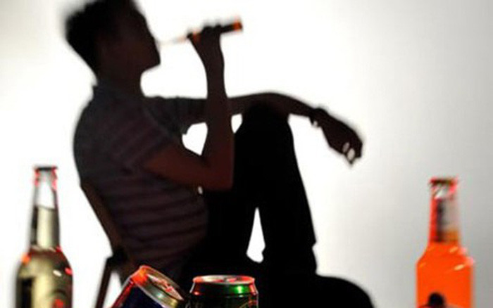 Dang do vi muon thoat khoi nhung tran don cua nguoi bo nat ruou