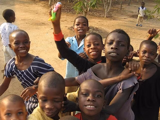 Một điều thú vị khác ở ngôi làng Mafi Dove là khi đến đây mọi người sẽ không bắt gặp bất cứ động vật nào chạy dưới mặt đất.