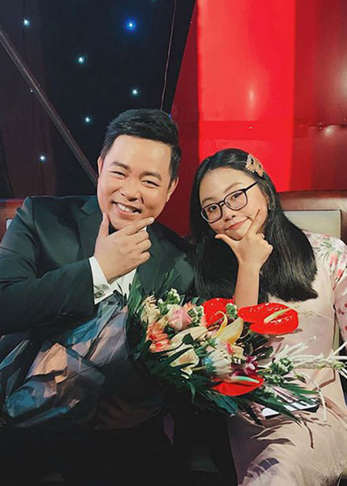 Thực tế, Phương Mỹ Chi không ít lần vướng ồn ào. Hồi cuối năm 2019, em tuyên bố rời công ty quản lý của Quang Lê sau 6 năm gắn bó làm rộ tin đồn rạn nứt giữa hai người.