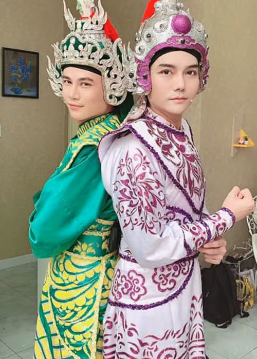 Cao Thiên Hữu chưa có dấu ấn ở thị trường âm nhạc lẫn sân khấu.