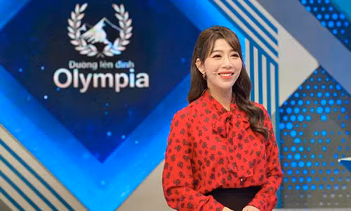 MC Diep Chi bat ngo tiet lo buoi ghi hinh chua co tien le