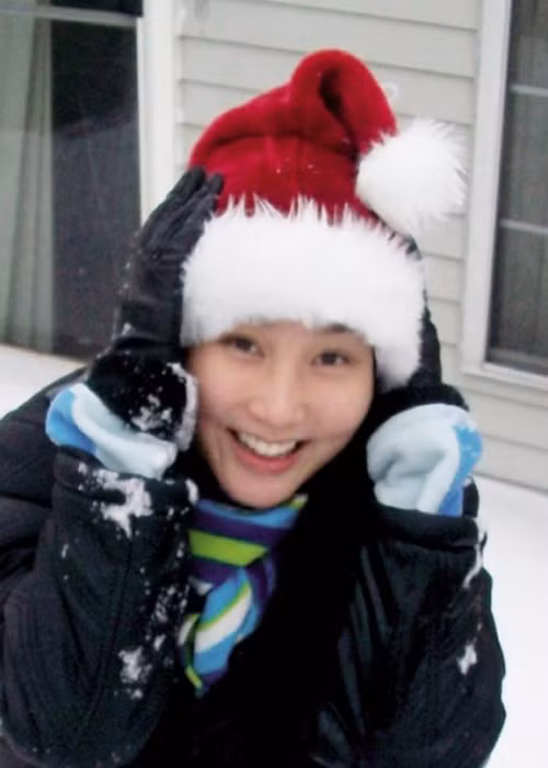 Sau khi du học về, Diễm My tiếp tục học tại trường Đại học Ngoại thương TP. HCM và tham gia đóng phim, làm người mẫu. Ảnh: Zing