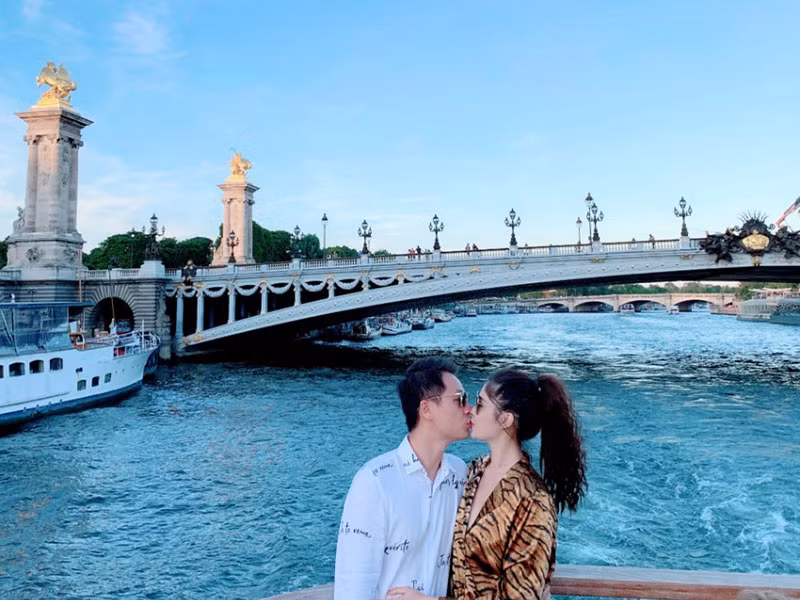 Giữa tháng 11/2013, Thủy Anh xác nhận tổ chức đám cưới và đã có con đầu lòng với Đăng Khôi.