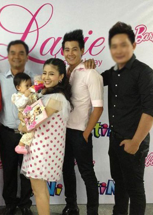 Sau khi con gái 1 tuổi, Mai Phương và Phùng Ngọc Huy đường ai nấy đi.