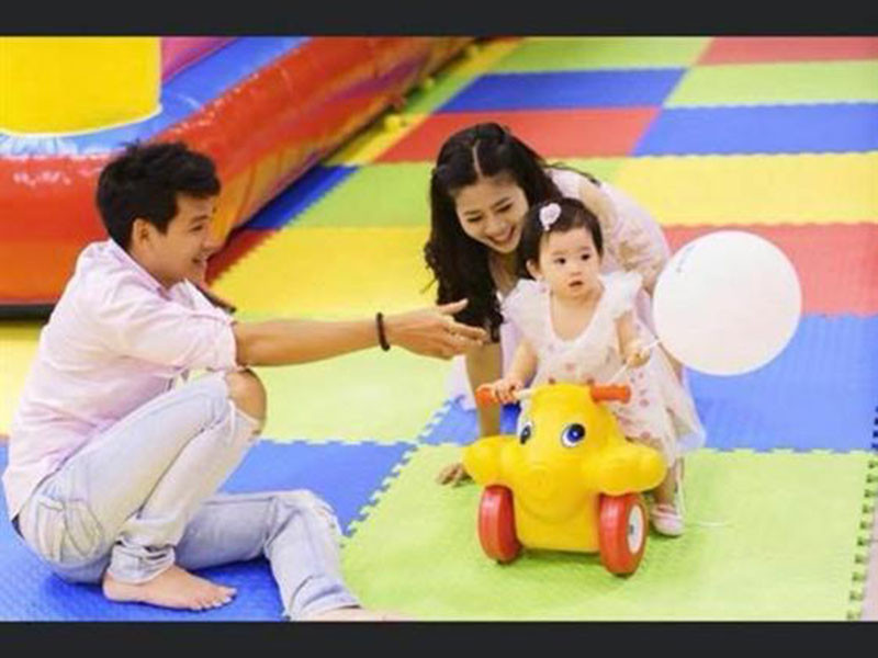 Theo Mai Phương, cô không đòi hỏi Phùng Ngọc Huy chu cấp vì cuộc sống ở Mỹ của anh khá khó khăn. Ảnh: Vietnamnet