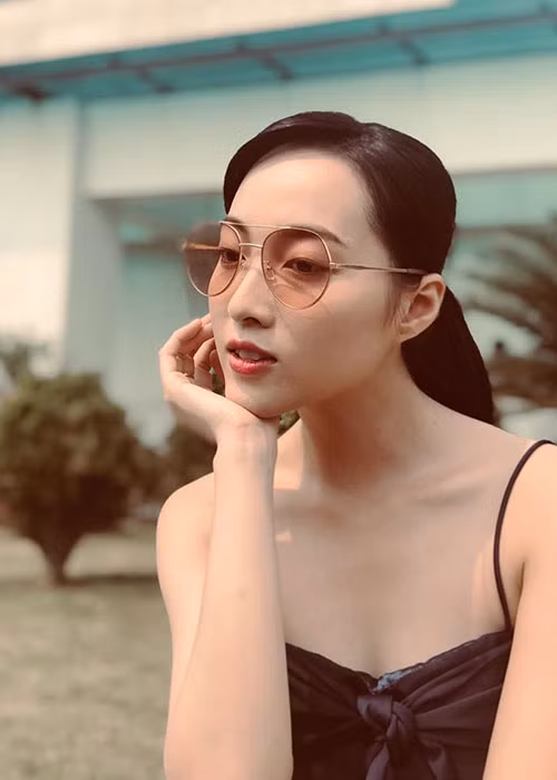 Cô nhận được nhiều lời khen ngợi về vóc dáng.