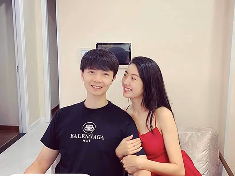 Hình ảnh Thúy Vân bên chồng sắp cưới. Mời quý độc giả xem video "Hướng dẫn tự cách ly tại nhà để phòng dịch COVID-19". Nguồn VTC Now 