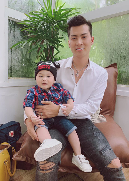 Vợ chồng Lâm Khánh Chi dự định sinh thêm con để gia đình "đủ nếp đủ tẻ".