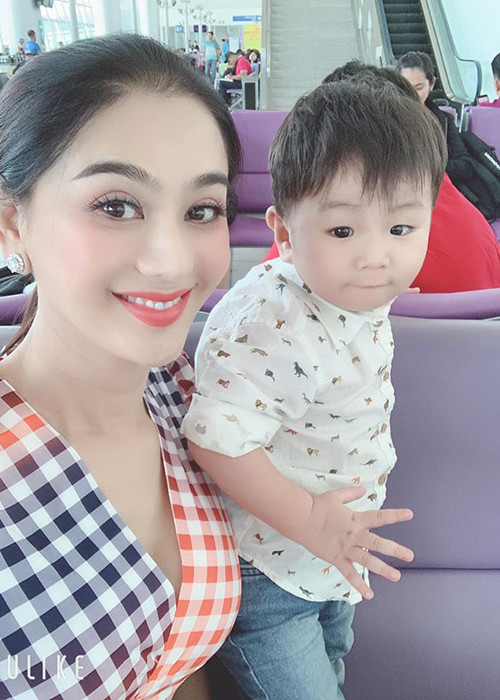 Vì con trai quá đáng yêu nên Lâm Khánh Chi tự phá lời hứa khoe ảnh cận mặt khi bé cứng cáp.