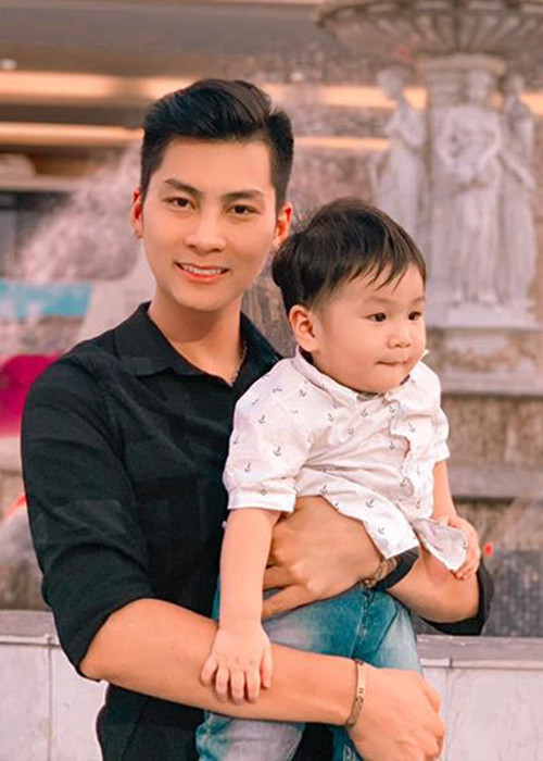 Nhiều cư dân mạng cũng cho rằng bé Thiên Long có nhiều nét giống Phi Hùng.