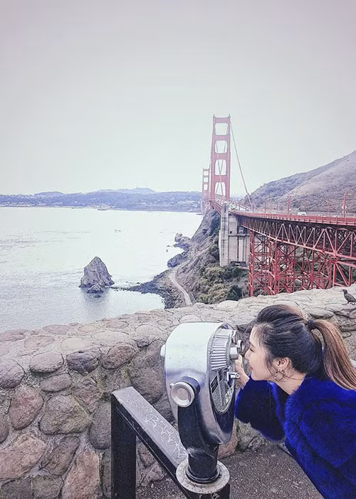 Hương Tràm sang Mỹ từ năm 2019 để du học sau quãng thời gian không thể cân bằng được cuộc sống lẫn công việc.