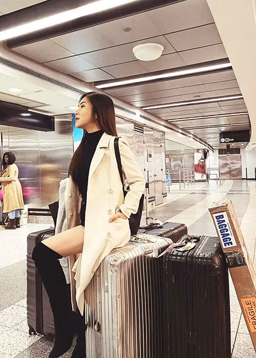 Giọng ca "Em gái mưa" khẳng định cô chưa bao giờ nghĩ quyết định sang Mỹ của mình là sai lầm.