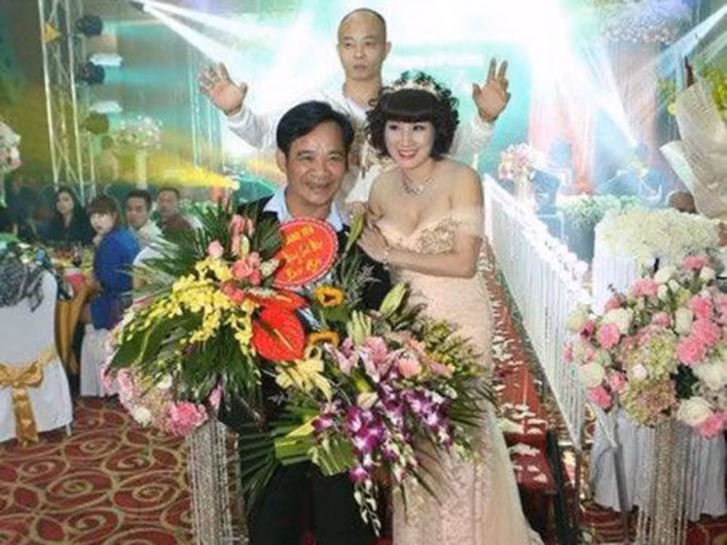 Ngoai Quang Ha, Du Thien con sao nao quen biet vo chong Duong “Nhue”?-Hinh-7