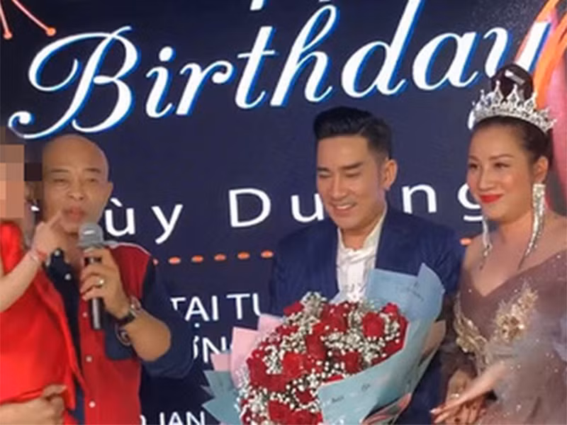 Ngoai Quang Ha, Du Thien con sao nao quen biet vo chong Duong “Nhue”?