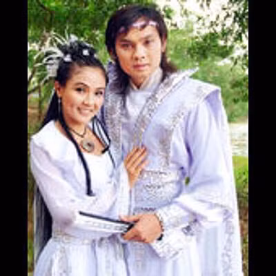 Soi hon nhan cua “Bach ma hoang tu” san khau cai luong Kim Tieu Long