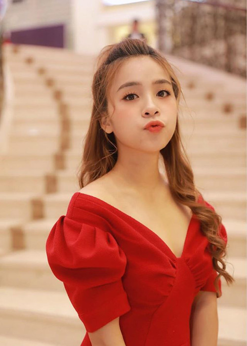 Tuy nhiên vì các bạn diễn đều là người có nhiều kinh nghiệm nên Trần Vân cảm thấy khá áp lực và luôn tự nhủ phải cố gắng thật nhiều.