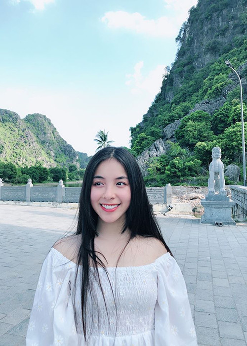 "Trong tương lai, tôi muốn tiếp tục rèn luyện và hoàn thiện khả năng diễn xuất", Trần Vân chia sẻ.