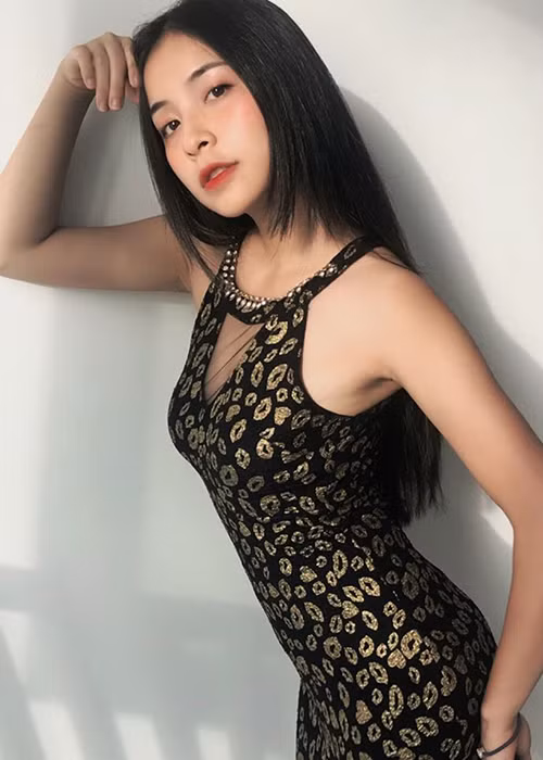 Nhan sắc của Trần Vân nhận được nhiều lời khen ngợi.