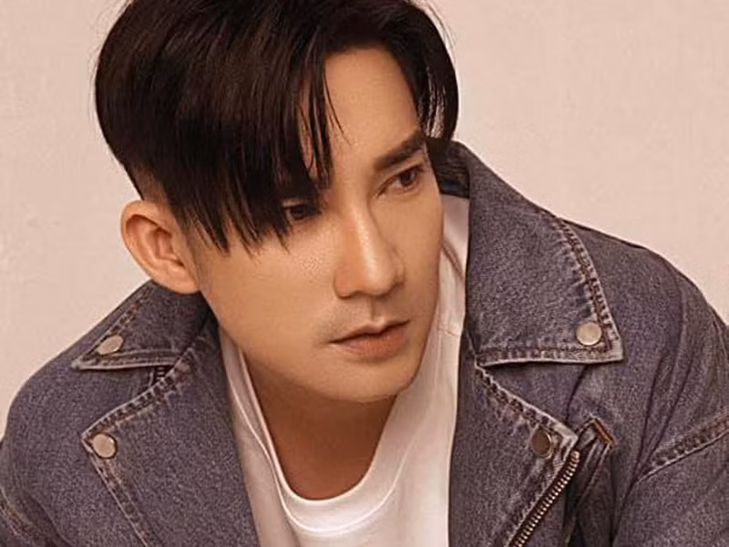 Đến năm 2019, Quang Hà vẫn độc thân nên vướng tin đồn về giới tính. Theo An ninh thủ đô, nam ca sĩ khẳng định, ai cũng biết anh từng có bạn gái và nếu không có ý định lập gia đình thì Quang Hà đã không xây nhà, không cùng người đó tự tay đi mua sắm, trang trí cho ngôi nhà rồi sau đó lại khóa cửa để không chỉ vì cả hai đã chia tay.